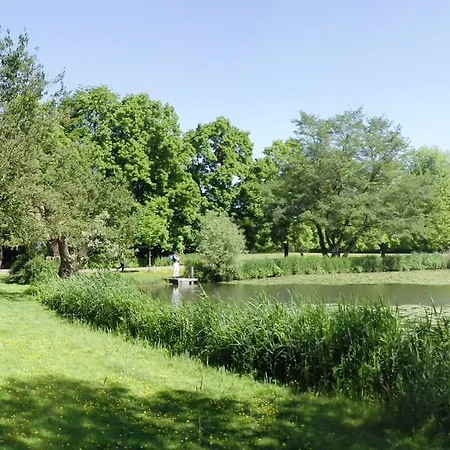 East Flevopark Апартаменты